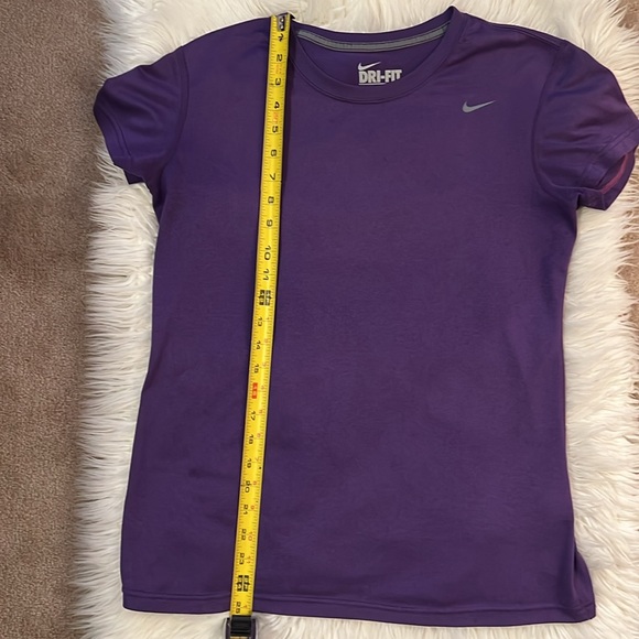 Nike Dri-Fit purple top-Like New❤️ - Picture 7 of 8